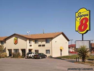 Super 8 By Wyndham Moriarty Motel Exterior photo